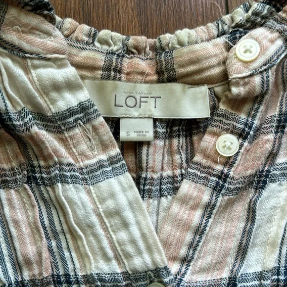 🩶🩶NWOT Ann Taylor Loft Peplum Style Top🩶🩶 - Picture 8 of 8